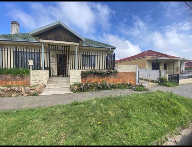 3 BEDROOM HOUSE FOR SALE IN REGENTS PARK